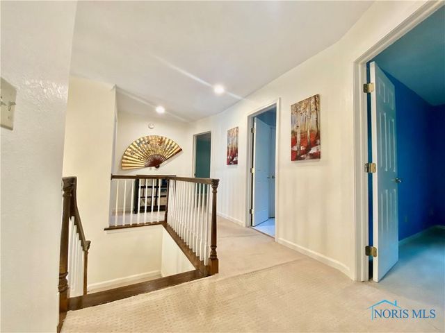 2910 Tracewood Drive, Toledo, OH 43617