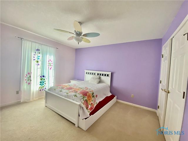 2910 Tracewood Drive, Toledo, OH 43617