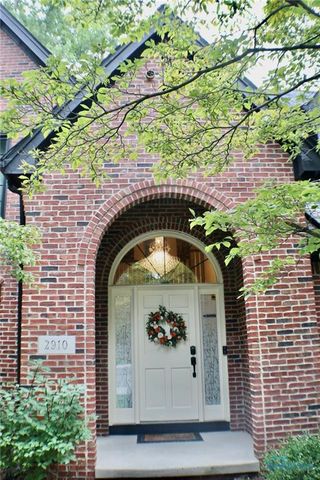 2910 Tracewood Drive, Toledo, OH 43617