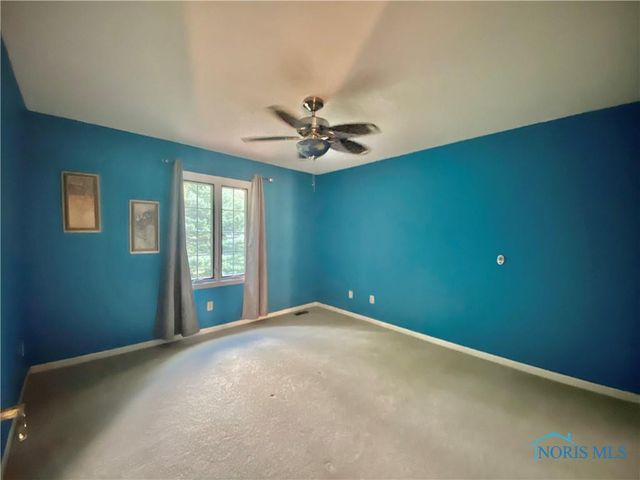 2910 Tracewood Drive, Toledo, OH 43617