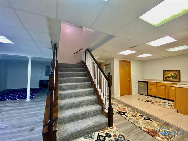 2910 Tracewood Drive, Toledo, OH 43617