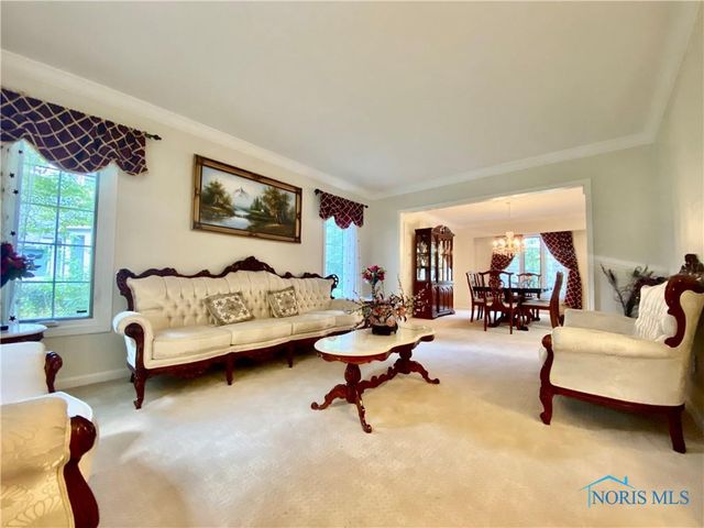 2910 Tracewood Drive, Toledo, OH 43617