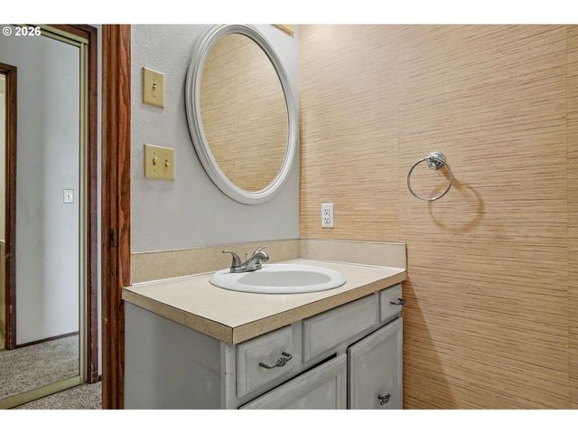 3615 EDWARD Dr Se, Salem, OR 97302