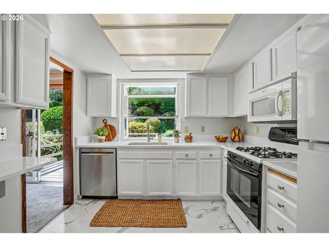 3615 EDWARD Dr Se, Salem, OR 97302
