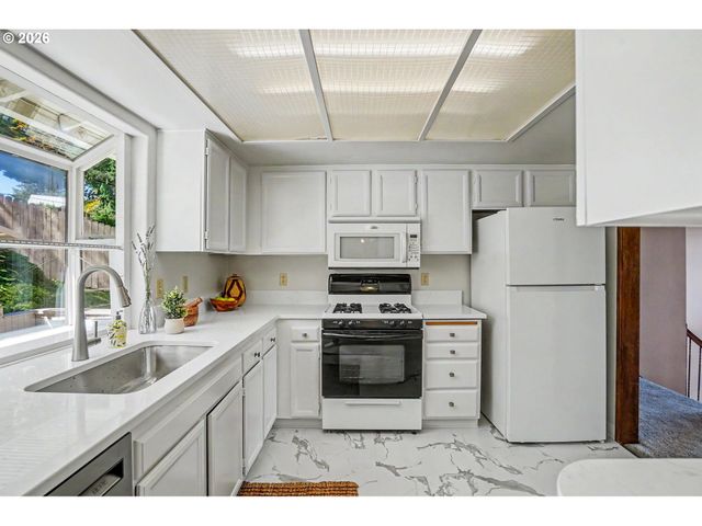 3615 EDWARD Dr Se, Salem, OR 97302