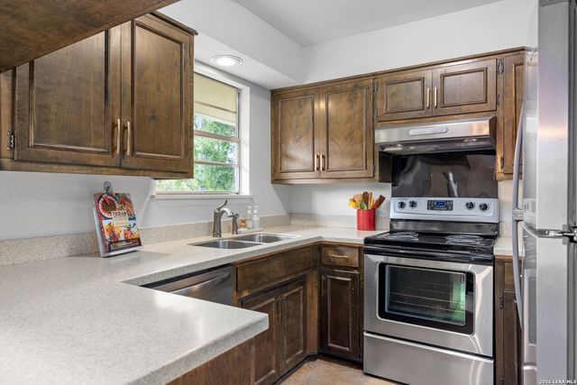 2985 Highway 39, Hunt, TX 78024