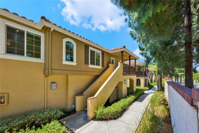 186 Gallery Way, Tustin, CA 92782
