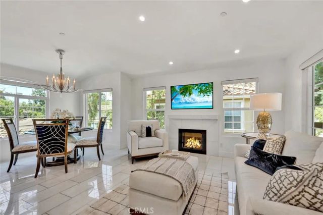 186 Gallery Way, Tustin, CA 92782