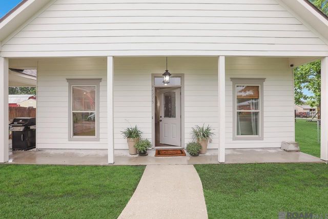 44275 Clement St, Sorrento, LA 70778