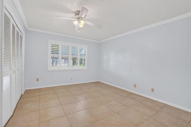 920 South Drive A, Delray Beach, FL 33445