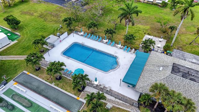 920 South Drive A, Delray Beach, FL 33445