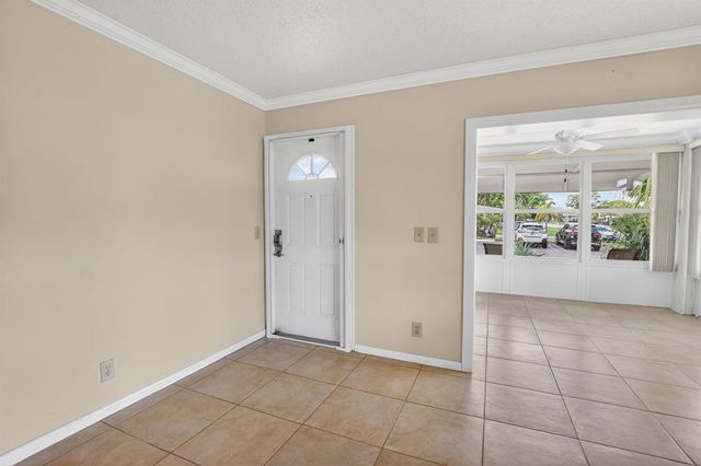 920 South Drive A, Delray Beach, FL 33445