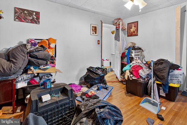832 4TH AVE, Bristol, PA 19007