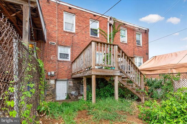832 4TH AVE, Bristol, PA 19007