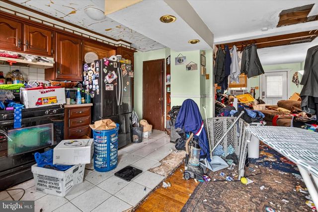 832 4TH AVE, Bristol, PA 19007