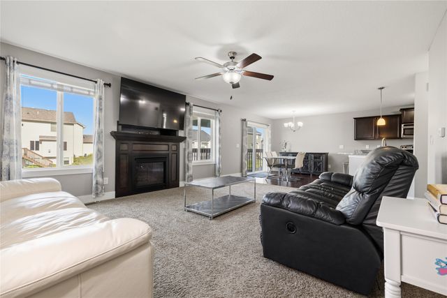 221 NE Avondale Court, Ankeny, IA 50021