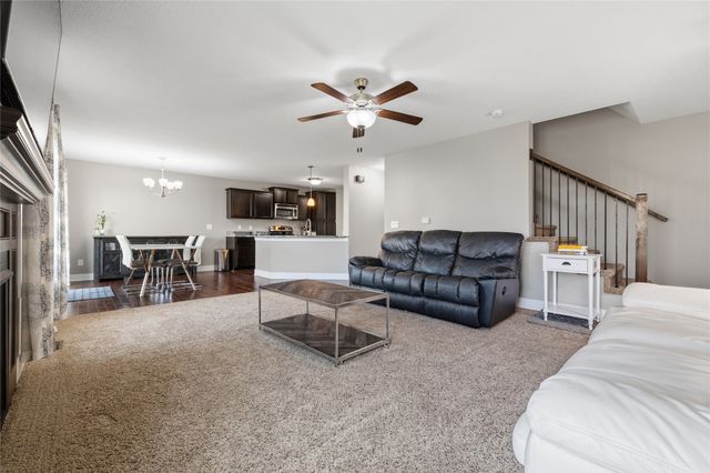 221 NE Avondale Court, Ankeny, IA 50021