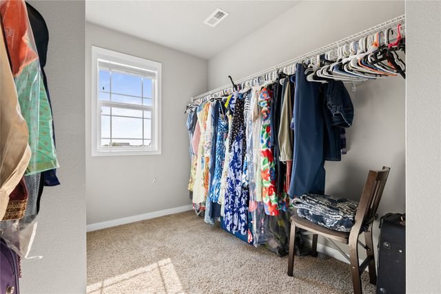 221 NE Avondale Court, Ankeny, IA 50021