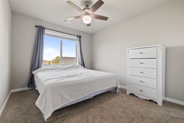 221 NE Avondale Court, Ankeny, IA 50021
