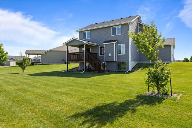221 NE Avondale Court, Ankeny, IA 50021