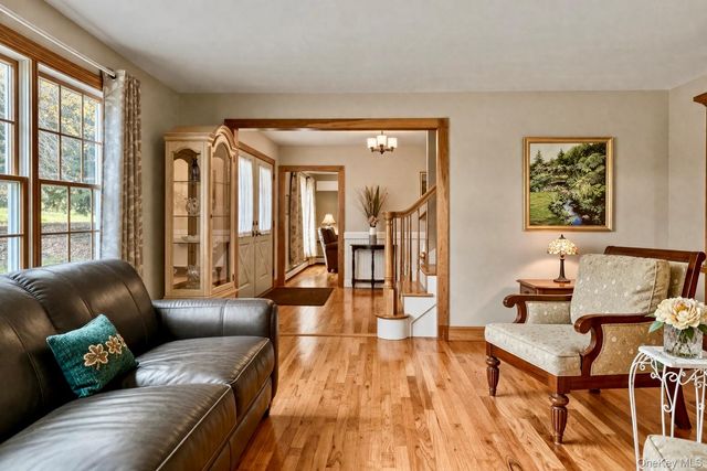 5 Elena Road, Campbell Hall, NY 10916
