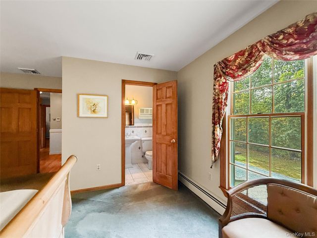 5 Elena Road, Campbell Hall, NY 10916