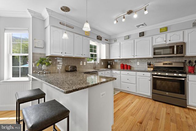 157 SQUALL ROAD, Manahawkin, NJ 08050