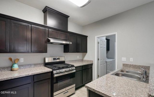 233 Atlantic Rd A, El Paso, TX 79922