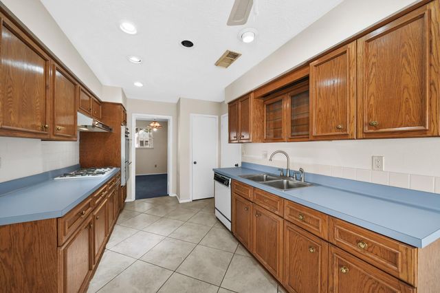 1019 Reseda Drive, Houston, TX 77062