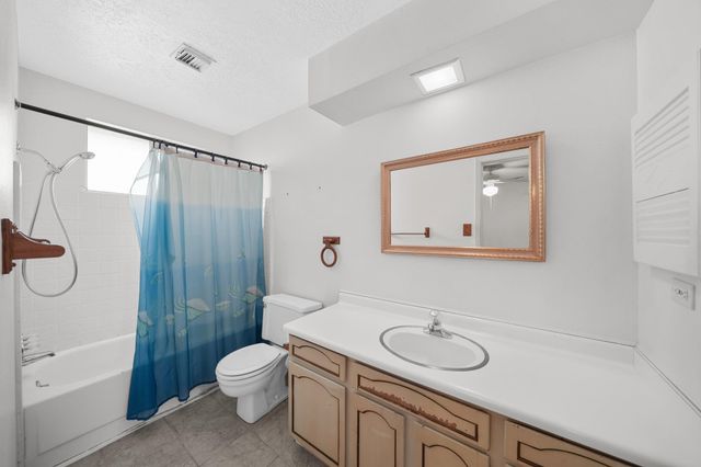 1019 Reseda Drive, Houston, TX 77062