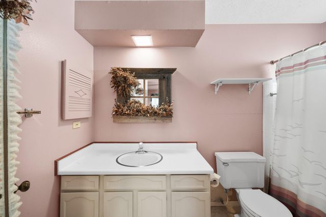 1019 Reseda Drive, Houston, TX 77062