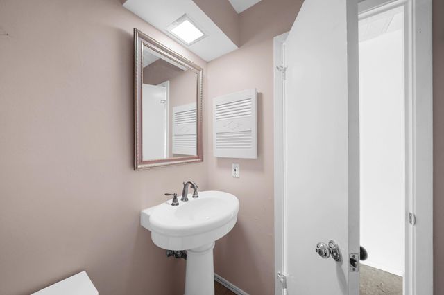 1019 Reseda Drive, Houston, TX 77062