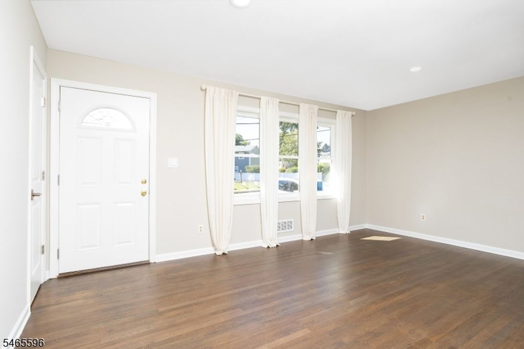 161 Beachwood Rd, Parsippany-troy Hills Twp., NJ 07054 — photo 5