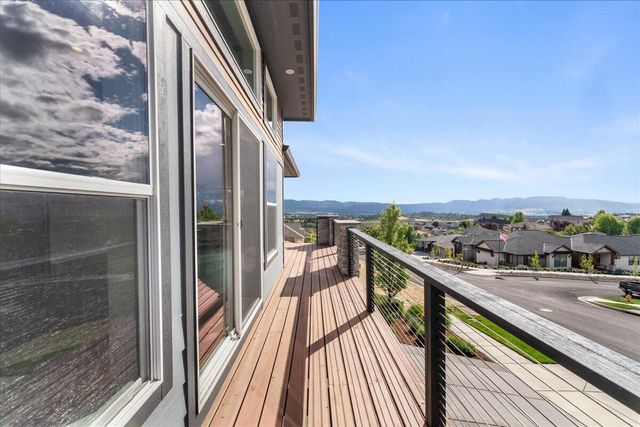 4461 Vista Pointe Drive, Medford, OR 97504