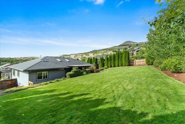 4461 Vista Pointe Drive, Medford, OR 97504
