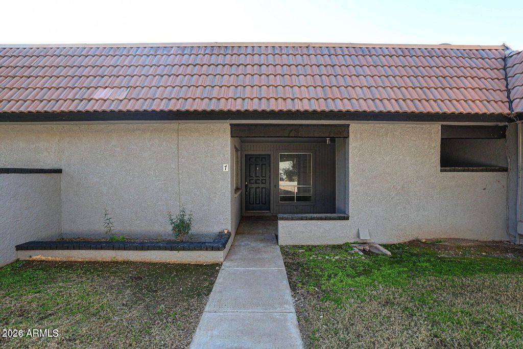 9001 W ELM Street 7, Phoenix, AZ 85037 — exterior