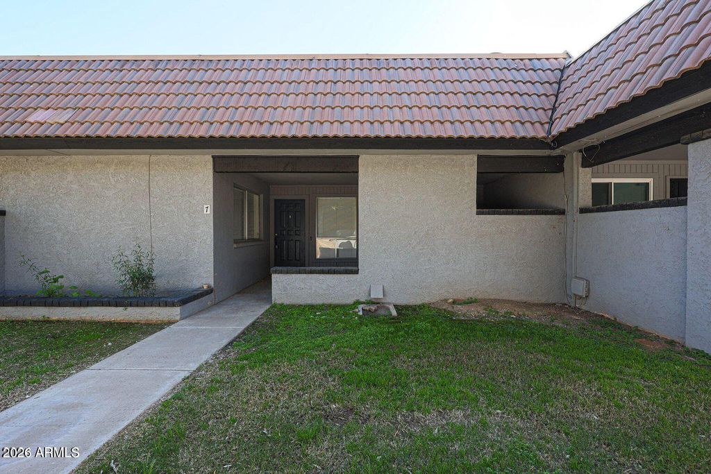 9001 W ELM Street 7, Phoenix, AZ 85037 — photo 2