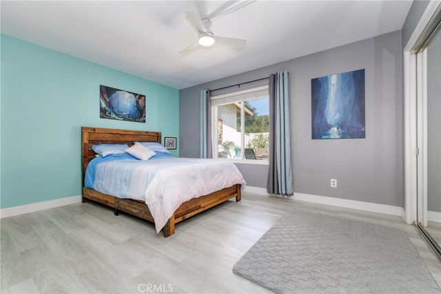 19368 Avenue Of The Oaks, Newhall, CA 91321