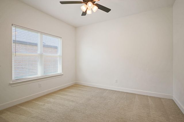 322 Cowboy Lane, Wolfforth, TX 79382