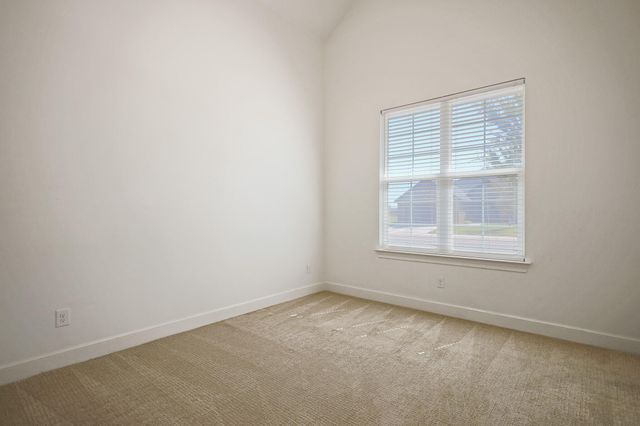 322 Cowboy Lane, Wolfforth, TX 79382