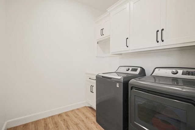 322 Cowboy Lane, Wolfforth, TX 79382