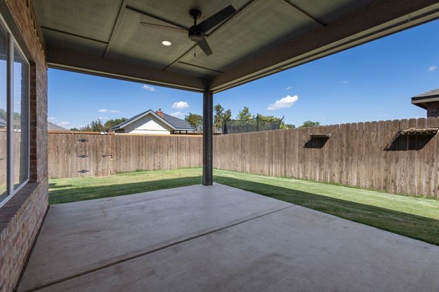 322 Cowboy Lane, Wolfforth, TX 79382