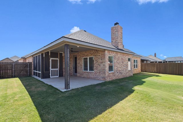 322 Cowboy Lane, Wolfforth, TX 79382