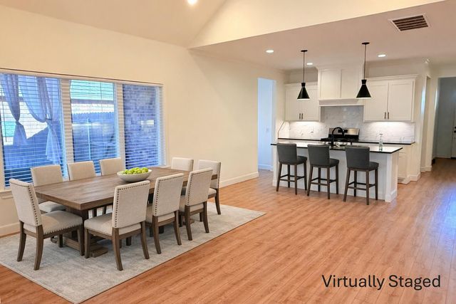 322 Cowboy Lane, Wolfforth, TX 79382