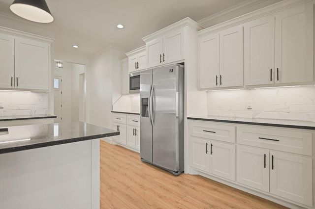 322 Cowboy Lane, Wolfforth, TX 79382