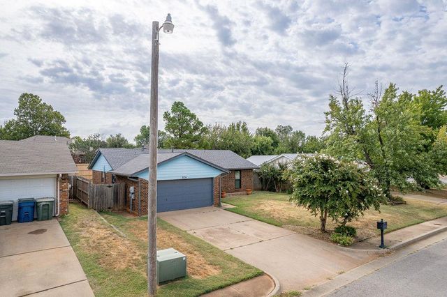 1624 Apian Way, Edmond, OK 73003
