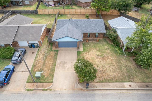 1624 Apian Way, Edmond, OK 73003