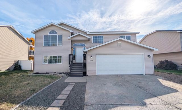 326 E Connie Ray Ave, Medical Lake, WA 99022