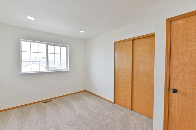 326 E Connie Ray Ave, Medical Lake, WA 99022
