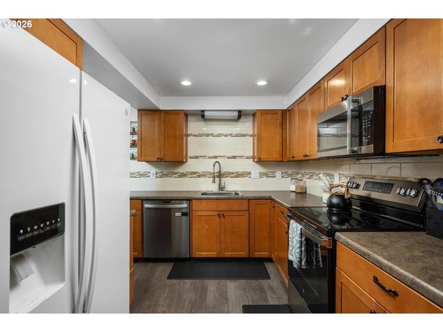 18107 Sw MONTE VERDI Blvd, Beaverton, OR 97007